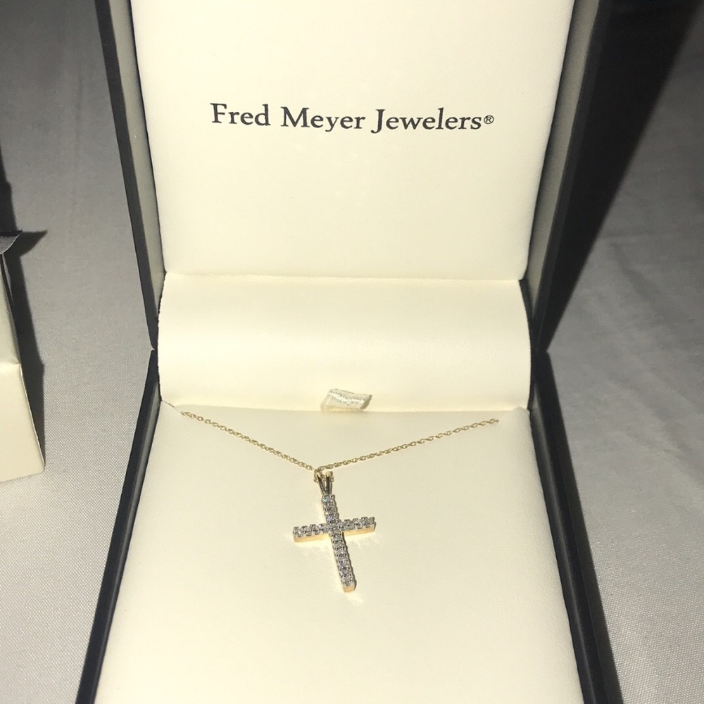 10K Gold cross necklace